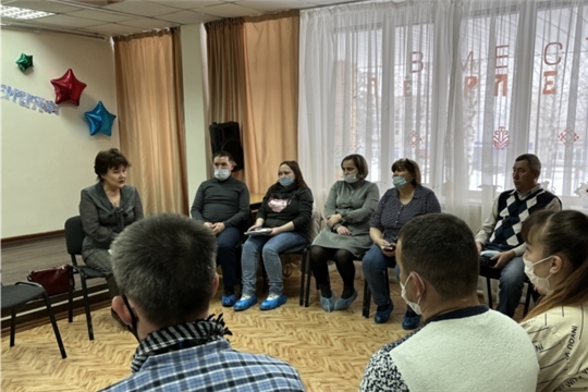 В Чебоксарах проходит очередной курс обучения в «Школе приёмных родителей»