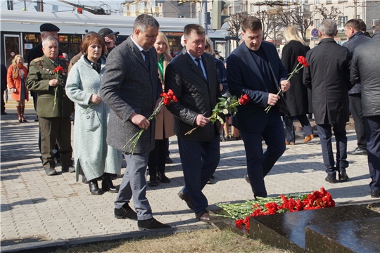 В Чебоксарах проходят торжественные мероприятия, посвящённые Дню авиации и космонавтики