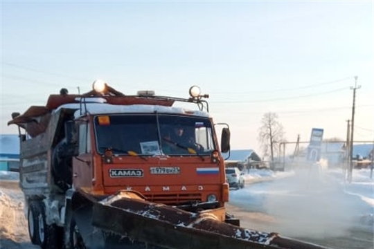 В Канашском районе продолжается уборка снега