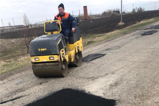 Выполнен ямочный ремонт автомобильной дороги "Шихазаны - Калинино" Малое Тугаево - выс. Чинквары»