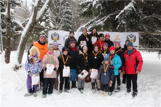Рождественские лыжные гонки объединили спортсменов района