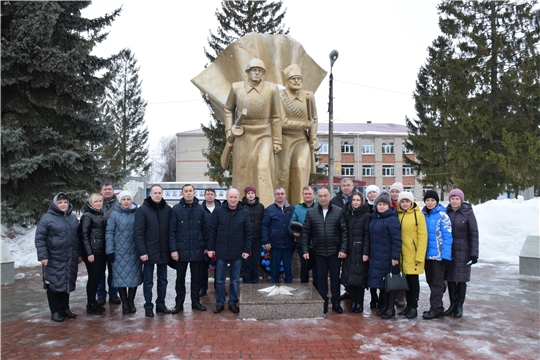 В День защитника Отечества возложили венки к Монументу Славы