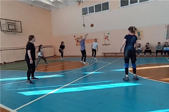 Школьная волейбольная лига: в Ленинском районе завершились отборочные игры среди команд девушек 