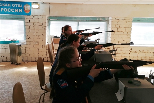 В Ленинском районе состоялись соревнования по стрельбе из пневматической винтовки среди молодёжи допризывного возраста