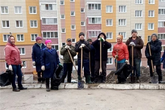 Чистый четверг: в Чебоксарах продолжаются весенние субботники