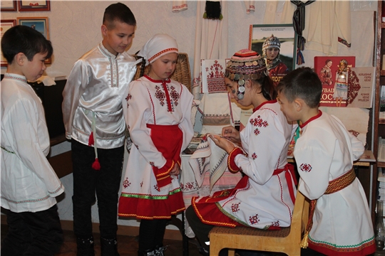 Библиотеки Мариинско-Посадского района присоединились к акциям, приуроченным ко Дню чувашской вышивки