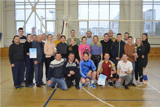 Турнир по волейболу среди смешанных команд на переходящий кубок Главы администрации Мариинско-Посадского района