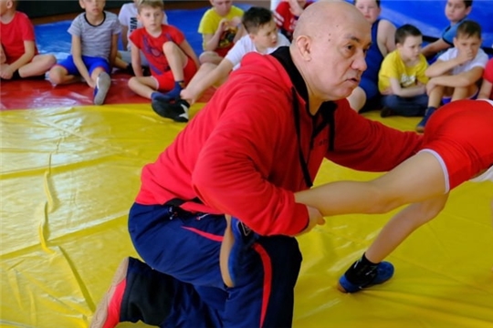 Мастер-класс серебренного призёра чемпионата Европы по вольной борьбе, мастера спорта СССР международного класса Григорьева Ивана Геннадьевича