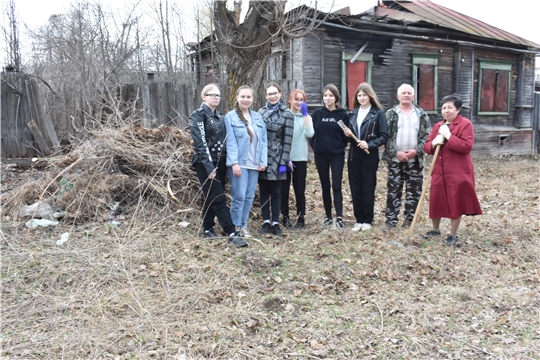 В рамках Всемирного дня охраны памятников и исторических мест провели субботник у дома Анатолия Тогаева