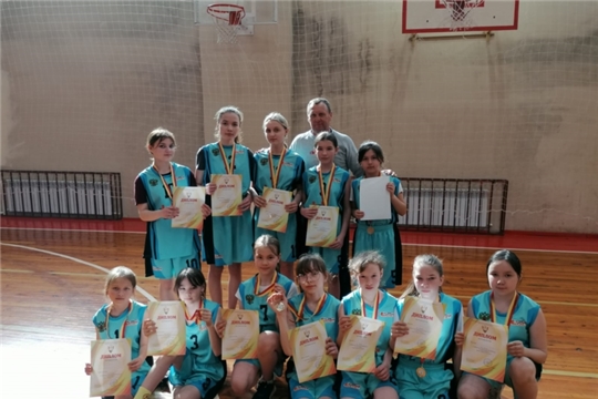 Команда Мариинско-Посадского района - Чемпион Чувашкой Республики по баскетболу среди юниорок до 14 лет
