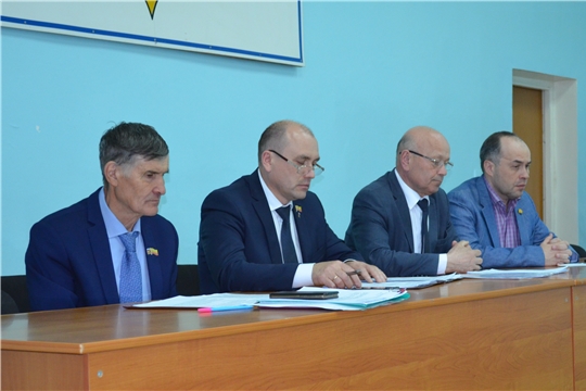 Заседание Мариинско-Посадского районного Собрания депутатов приняло решение о досрочном прекращении полномочий главы администрации района