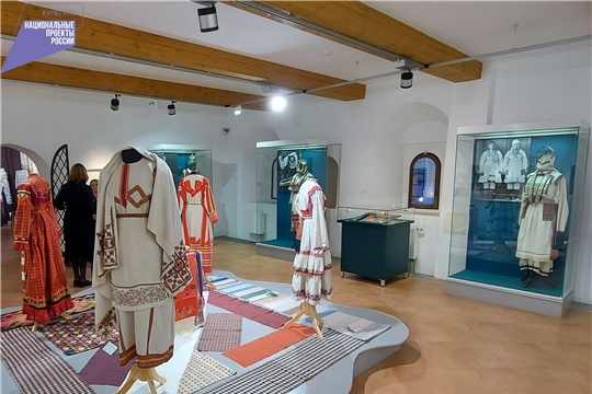 В Вологде открылась выставка Чувашского национального музея «Народ в серебряном одеянии»