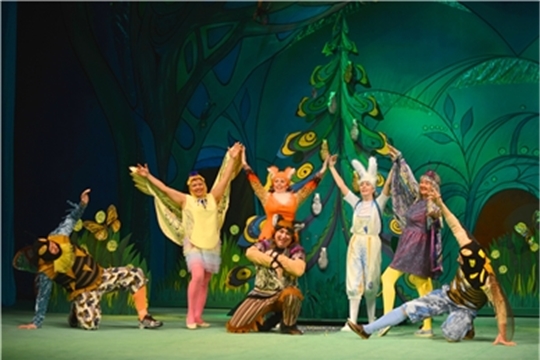 Чувашский драмтеатр приглашает на музыкальную сказку на русском языке «Заячье дерево»