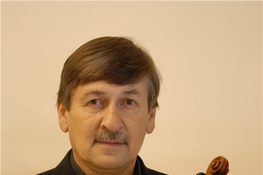 9 марта отмечает 70-летие концертмейстер симфонического оркестра театра Евгений Краснов
