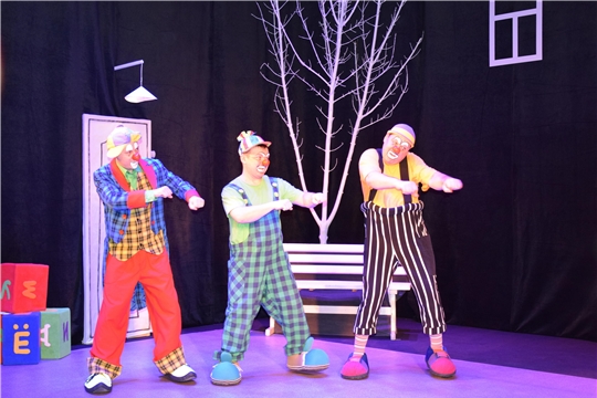 Спектакль Экспериментального театра «Клоунский фейерверк» покажут в г. Канаш