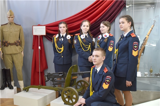 В Чувашском национальном музее стартовал месячник военно-патриотического воспитания «Победные дни России»