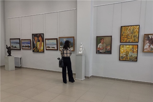 В ЦСИ открылась выставка Союза художников Чувашии "Весна 2022"