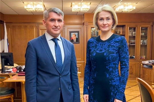 В ходе встречи Олега Николаева с вице-премьером Правительства России Викторией Абрамченко были обсуждены вопросы экологии