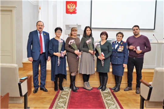 Сотрудников ЧПО им. В.И. Чапаева наградили "За пропаганду пожарного дела"