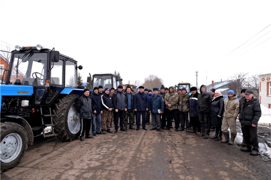 В хозяйствах Батыревского района идет смотр готовности сельскохозяйственной техники к выходу в поля