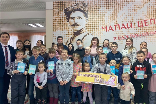 Для многодетных семей г. Чебоксары провели творческий мастер-класс