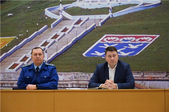 Под координацией правоохранительных и надзорных органов г. Чебоксары рассмотрели вопрос взыскания алиментов на содержание несовершеннолетних
