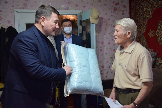 Чествуем старшее поколение: ветерану Великой Отечественной войны Николаю Никитину исполнилось 90 лет