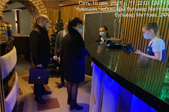 Обслуживание посетителей через систему QR-кодов проверили в организациях потребительского рынка