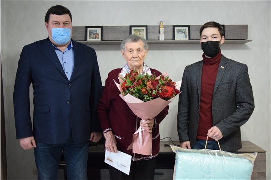 Долгожительнице Московского района г. Чебоксары Ольге Созоновой исполнилось 90 лет