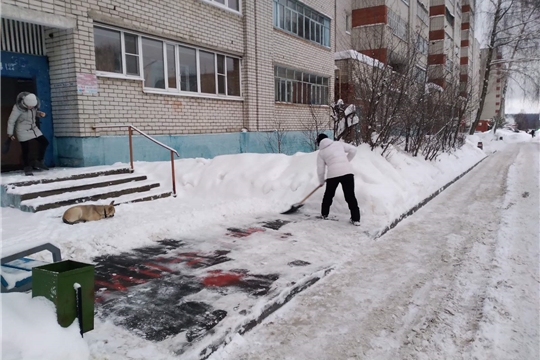 Февральские будни вновь зовут работников сферы ЖКХ г. Чебоксары на уборку снега