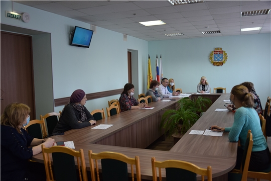 Мероприятия по оказанию помощи беженцам из ДНР и ЛНР обсудили в Чебоксарах с активистами микрорайонов