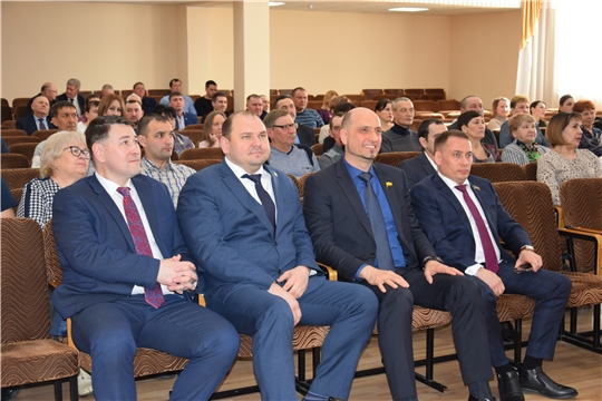 Работа на благо столицы Чувашии: сотрудники отрасли ЖКХ отмечают свой профессиональный праздник