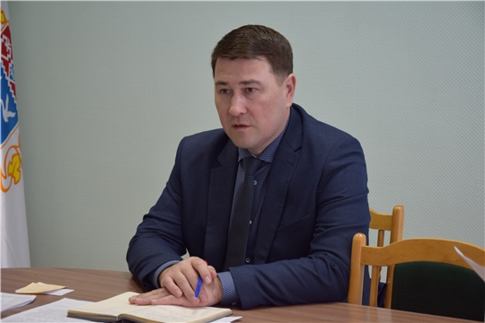 На еженедельном совещании с руководителями структурных подразделений