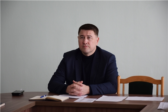 Планы по предстоящему благоустройству территорий обсудили на совещании с муниципальными служащими