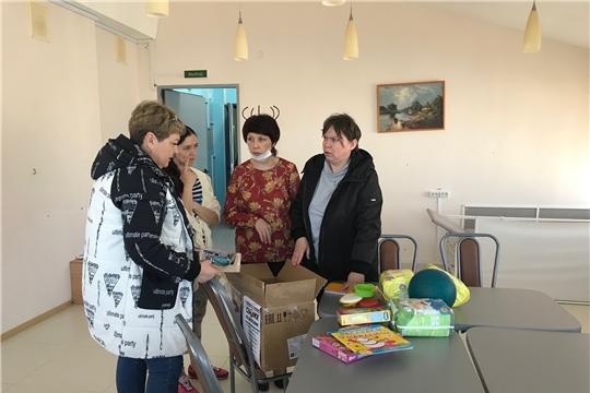 Социально-реабилитационный центр для несовершеннолетних г. Чебоксары организовал доставку гуманитарной помощи беженцам
