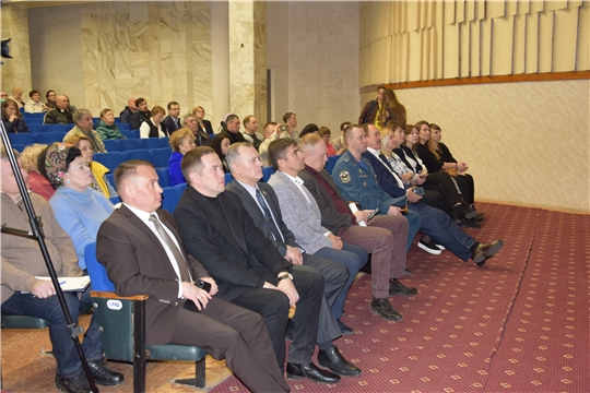 В Чебоксарах с населением обсудили вопрос реконструкции улицы Гражданская и предстоящее ограничение движения на участке