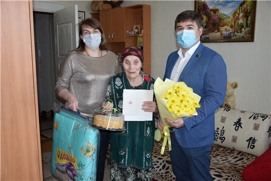 Активный образ жизни – основа долголетия: Галине Кузьминичне Масловой исполнилось 90 лет
