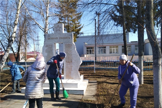 В поддержку рейтингового голосования по благоустройству жители деревни Чандрово провели субботник