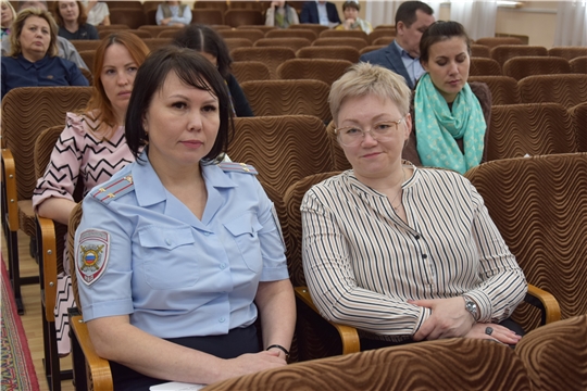 Субъекты профилактики в Чебоксарах рассмотрели вопросы летней занятости несовершеннолетних