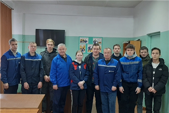 Студенты Новочебоксарского политехнического техникума – на практике в транспортном цехе ПАО «Химпром» предпросмотр