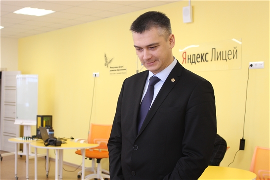 Министр образования и молодёжной политики Чувашской Республики Дмитрий Захаров посетил Вурнарский район