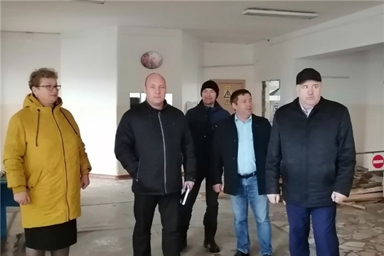 Евгений Лебедев посетил Кудеихинскую школу, в которой начался капитальный ремонт