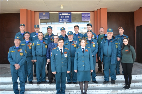 Поздравили сотрудников ПЧ-38 с Днем пожарной охраны