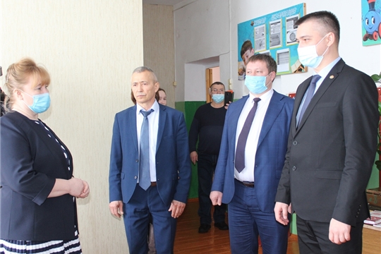 Рабочий визит министра образования и молодежной политики Чувашии Д. Захарова в Урмарский район