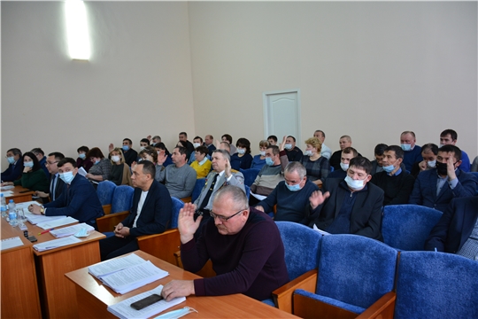 В ходе очередного заседания депутаты вышли с инициативой по преобразованию муниципальных образований путем объединения всех поселений в Вурнарский муниципальный округ