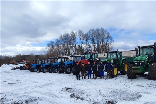 В Вурнарском районе начались технические осмотры тракторов, самоходных дорожно-строительных машин и прицепов к ним