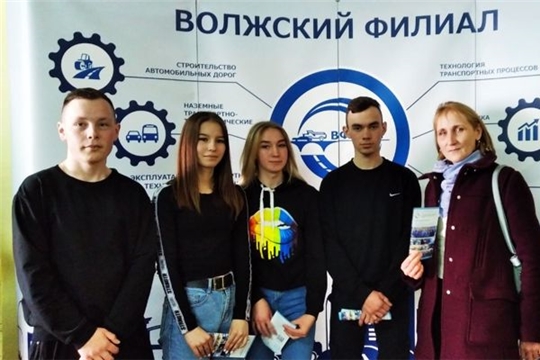 Определиться школьникам с выбором будущей профессии помогают Недели профориентации