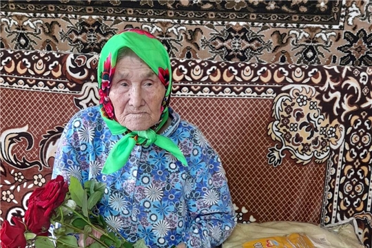 Вдова участника войны, труженица тыла Минадора Михайловна Адюкина отметила 95-летний юбилей