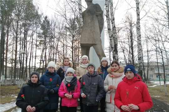 В Янтиковской школе прошли "Уроки Зои", посвященные 80-летию со дня подвига Героя Советского Союза Зои Космодемьянской