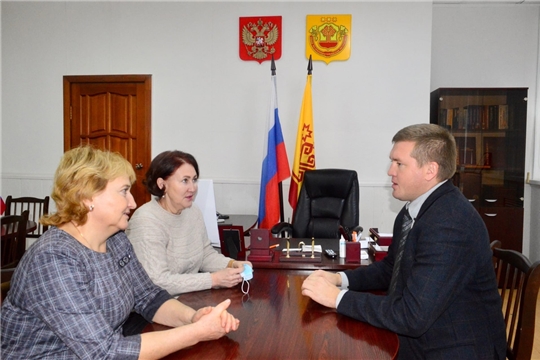 Владимир Михайлов встретился с руководством ПО «Янтиковский кооператив»
